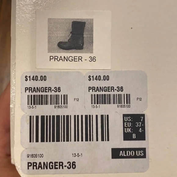 Women’s Tan lace up boots - Picture 9 of 11